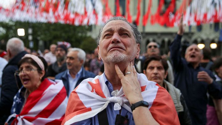 Gruzínský parlament přehlasoval prezidentské veto zákona o zahraničním vlivu; Zdroj foto: Reuters
