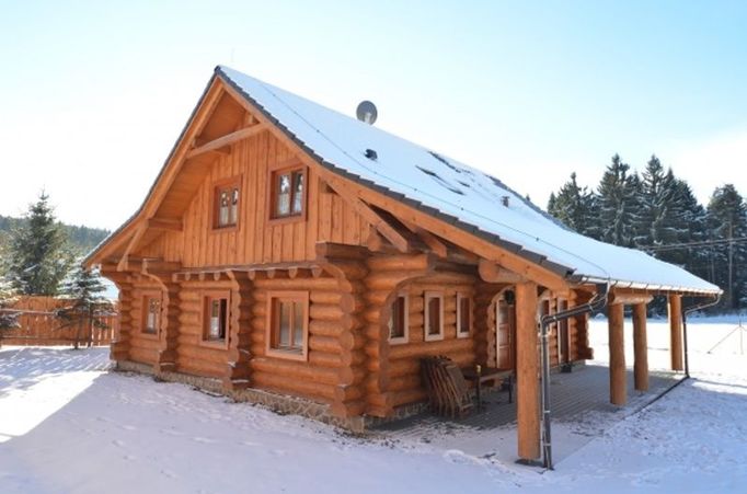 KANADSKÉ SRUBY TÁBOR s.r.o. Srubový rodinný dům Český Krumlov