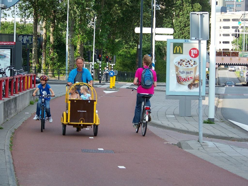 Děti na kole na mnoho způsobů: nosiče, tandemy i vozítka