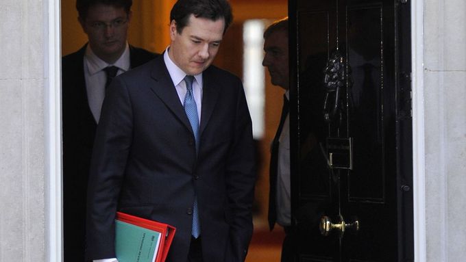 Ministr financí Osborne chce do roku 2014 ušetřit v rozpočtu 83 miliard liber