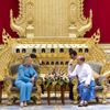 Barma - Návštěva ministryně zahraničí USA Hillary Clintonové