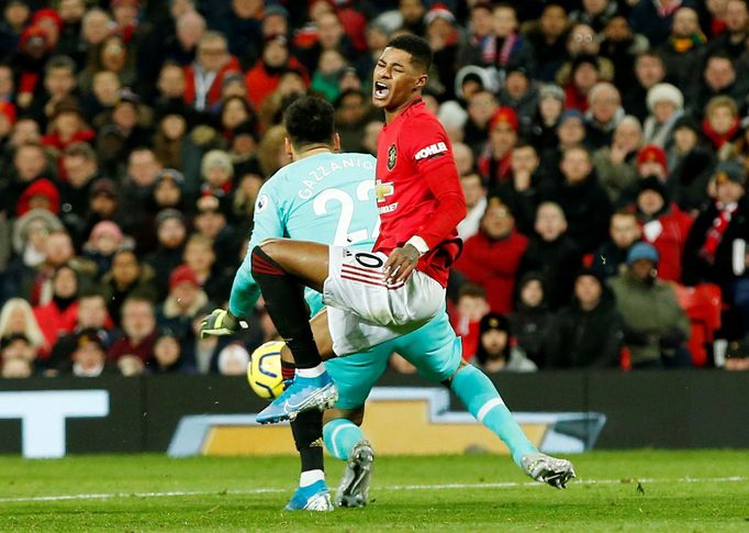 Soccer Football - Premier League - Manchester United v Tottenham Hotspur - Old Trafford, Manchester, Britain - December 4, 2019  Manchester United's Marcus Rashford in ac