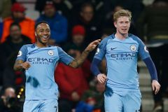 Manchester City je po výhře v Bournemouthu v anglické lize druhý