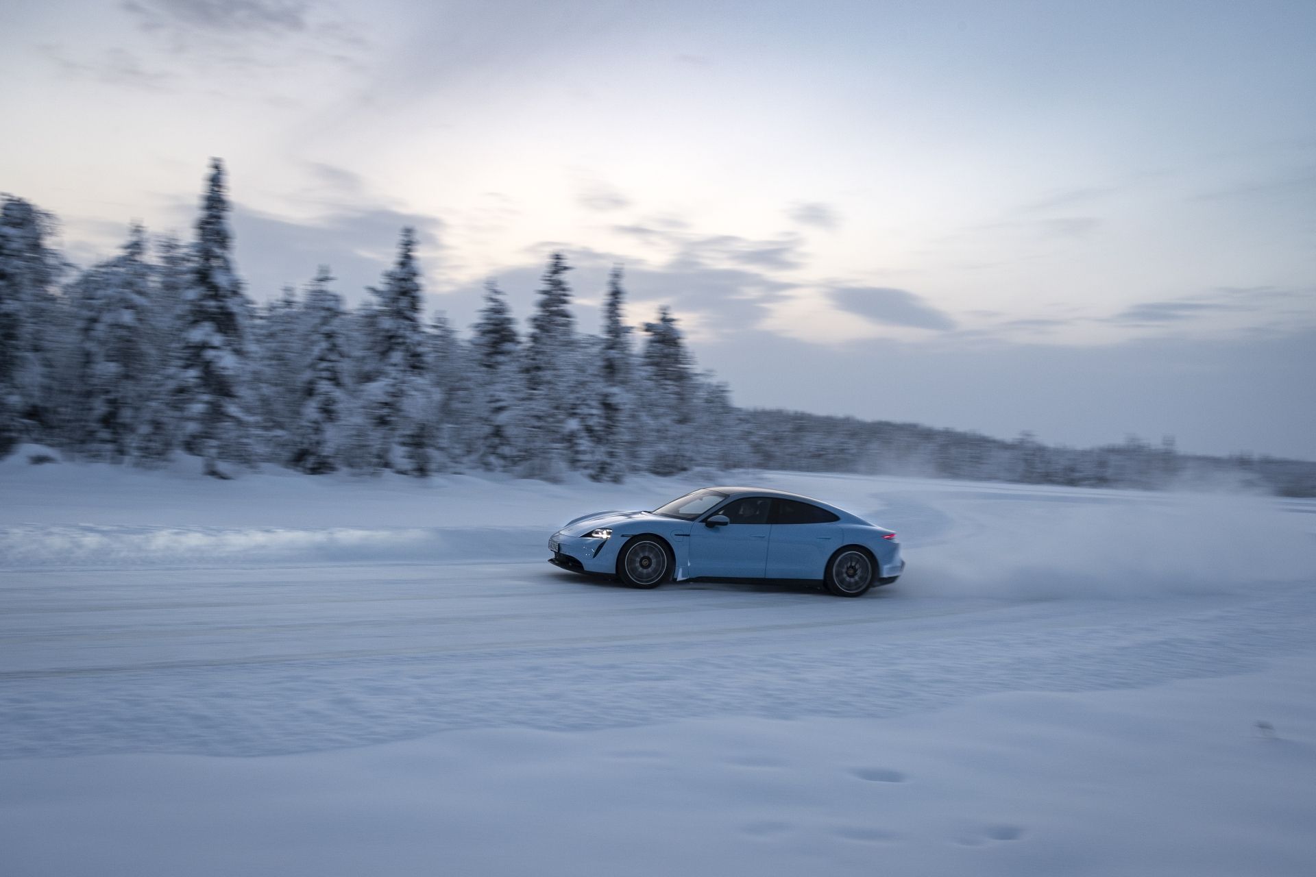 Porsche Taycan 4S