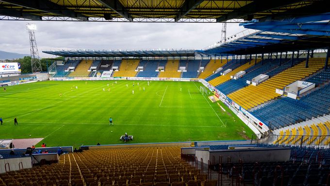 Prázdné hlediště v zápase 23. kola první ligy Teplice - Liberec.