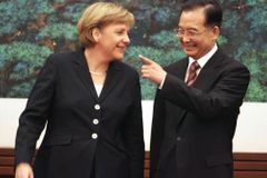 Dodržujte práva,vyzvala Merkelová Číňany