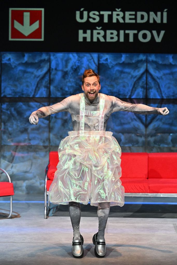 Martin Veselý jako hyperaktivní chlapec Hurvínek.