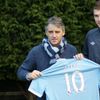 Edin Džeko a Roberto Mancini