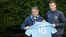 Edin Džeko a Roberto Mancini