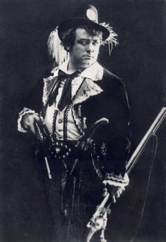 Karel Burian jako role Fra Diavolo ve stejnojmenné opeře Francouze Daniela Aubera.