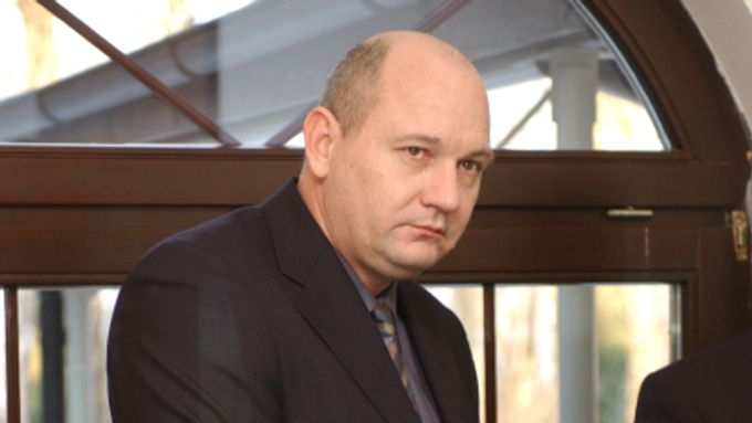 Peníze Součkovi půjčil jeden z manažerů Mostecké uhelné společnosti, dnes již zesnulý Luboš Měkota (na snímku).