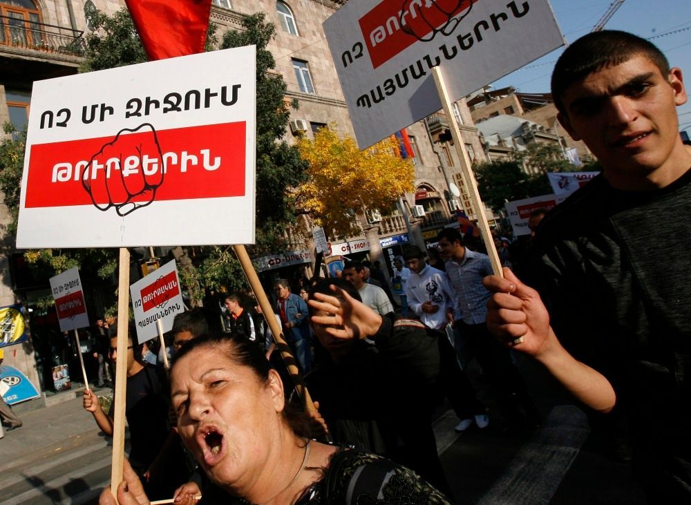 Jerevan - protesty proti dohodě s Tureckem