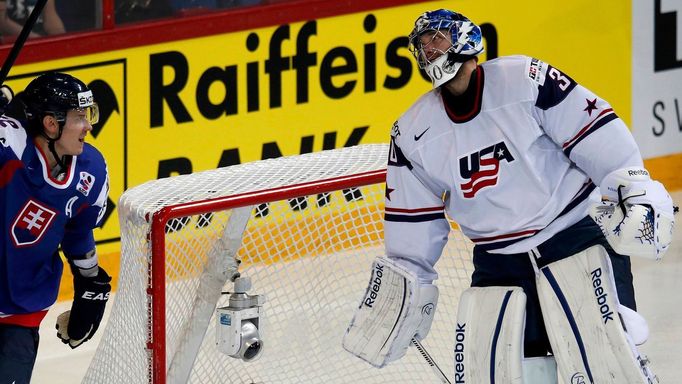 Tomáš Kopecký a Ben Bishop na MS v hokeji 2013