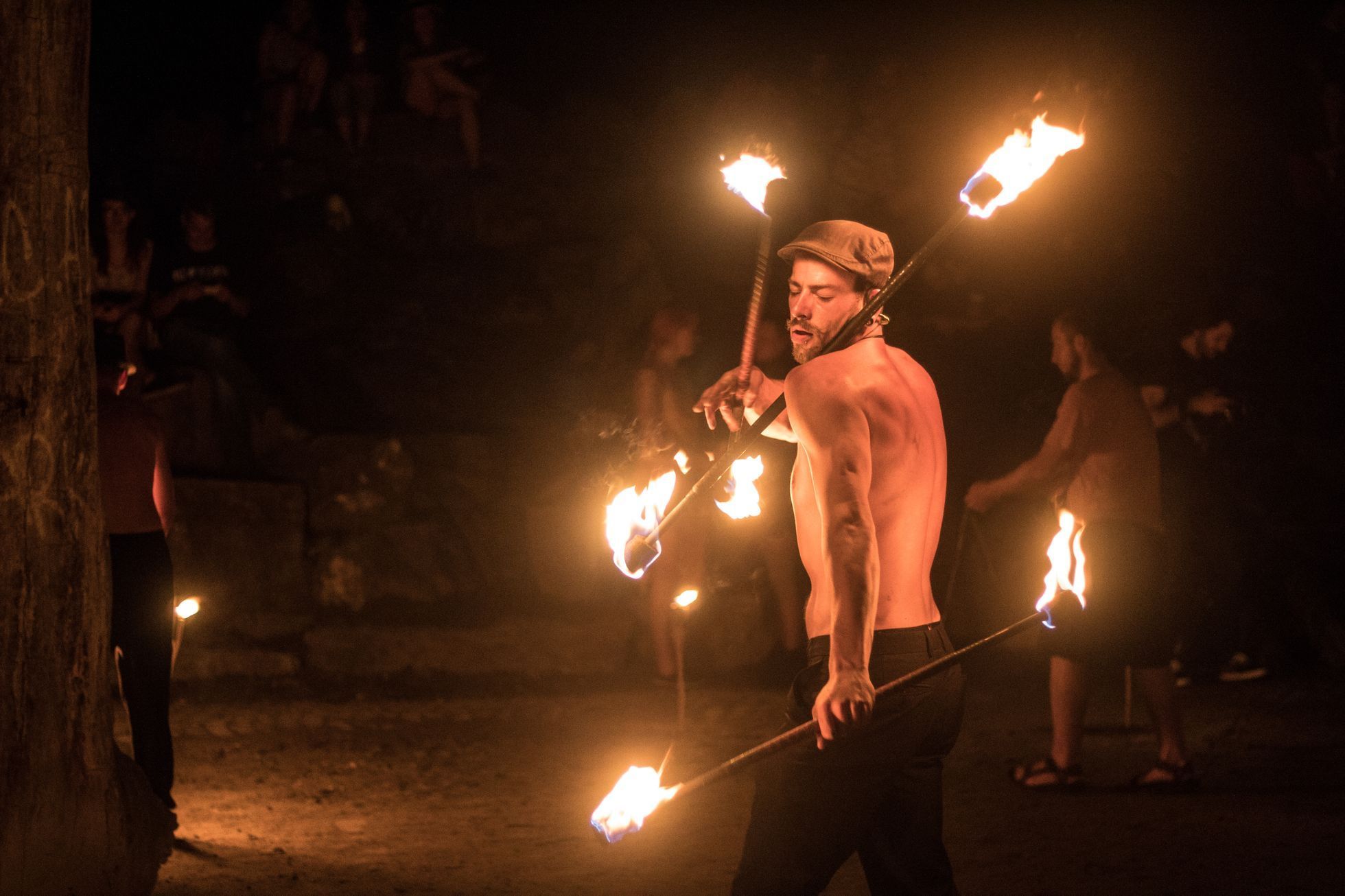 Fireshow a bubny v Podvinní