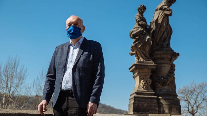Stát nesmí být trapný a slovíčkařit. Odškodnění má být kompromis, říká právník Balík