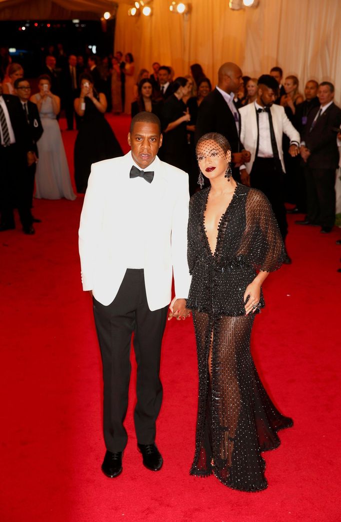 Jay Z and Beyonce Knowles arrive at the Metropolitan Museum of Art Costume Institute Gala Benefit celebrating the opening of &quot;Charles James: Beyond Fashion&quot; in