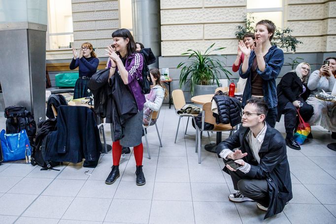 Studenti stávkují na brněnské Fakultě sociálních studií.