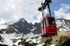 Český horolezec ve Vysokých Tatrách nepřežil pád z 30 metrů. Vrtulník k němu přiletěl na druhý pokus