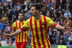 VIDEO Barcelona vyhrála derby díky nesmyslné penaltě