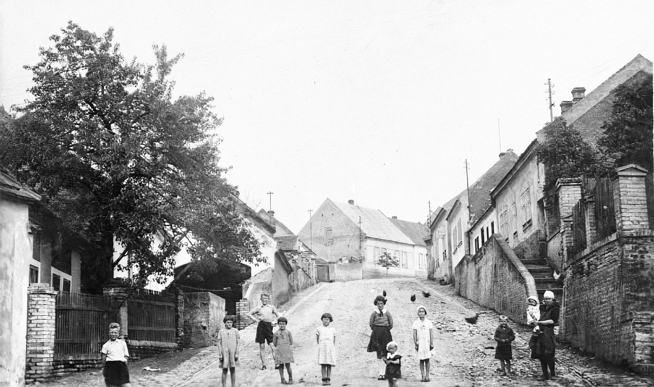 Jednorázové užití / Fotogalerie / Před 79 lety zmasakrovali nacisté obyvatele Lidic a jejich obec zlikvidovali.