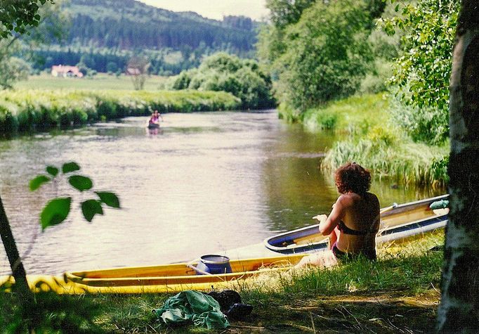 Fotografie z archivu Lubomír Fleisig, který již desítky let zachycuje vodáctví, kterému se stále aktivně věnuje.