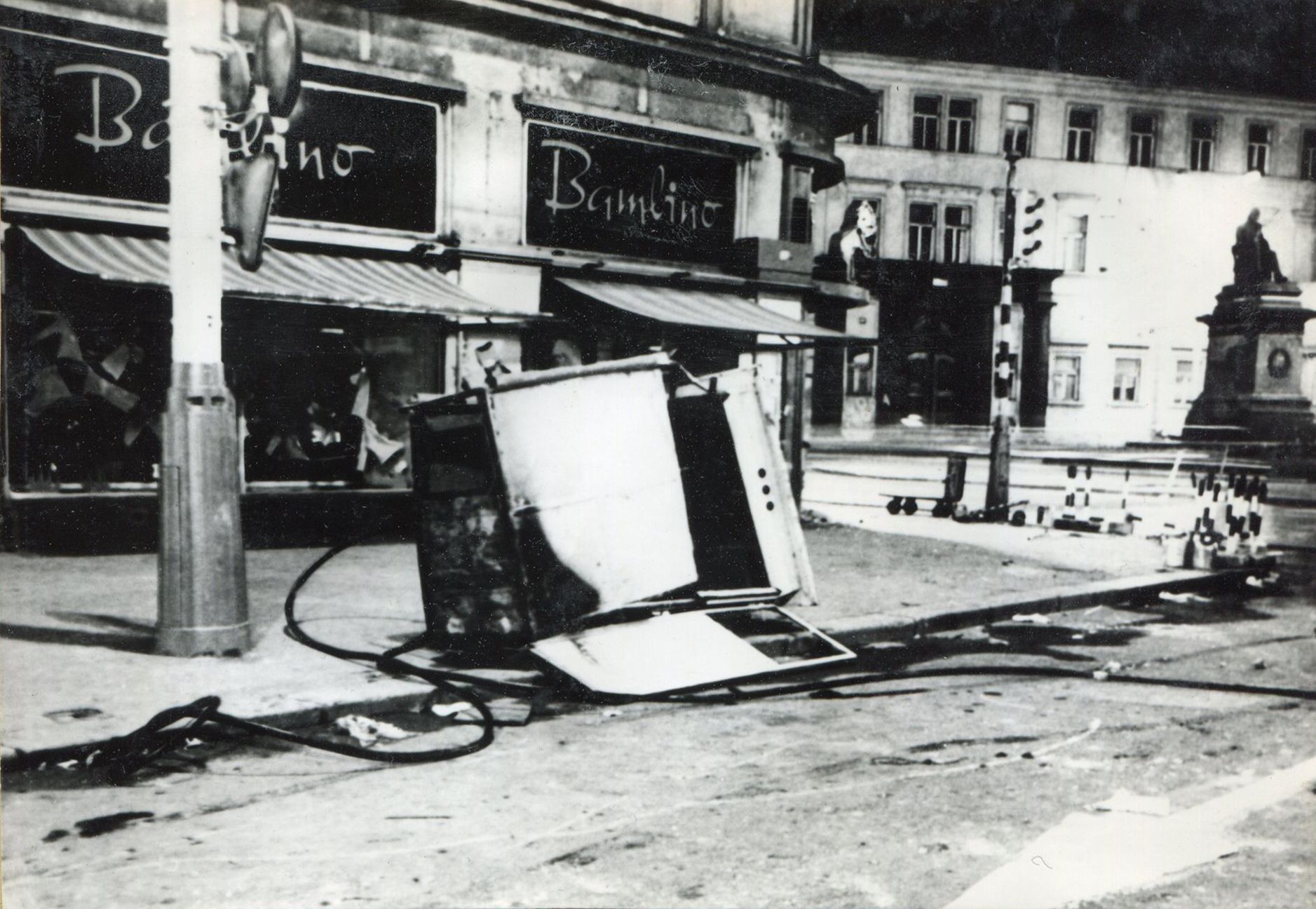 Oprava / 20.8. / 1969