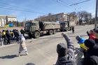 Protesty proti ruským okupantům v Chersonu.