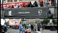 Trafalgar Square 2008. Takto sledovali v centru Londýna lidé průběh olympijských her v Číně na velkoplošných obrazovkách.