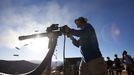 Gun Enthusiasts Gather for Machine Gun Shoot in Rural Arizona 2012-10-19 00:00:00 epa03527721 YEARENDER 2012 DECEMBER (01/22) Dave Lansky fires a Minigun, which shoots 50 rounds a second, at the Big Sandy Machine Gun Shoot outside Wikieup, Arizona, USA, 19 October 2012. Twice a year, the Big Sandy lures gun enthusiasts to the Sonoran Desert for a weekend of firing heavy weaponry. EPA/JIM LO SCALZO PLEASE REFER TO ADVISORY NOTICE epa03478716 FOR FULL FEATURE TEXT poznámka: PLEASE REFER TO ADVISORY NOTICE epa03478716 FOR FULL FEATURE TEXT