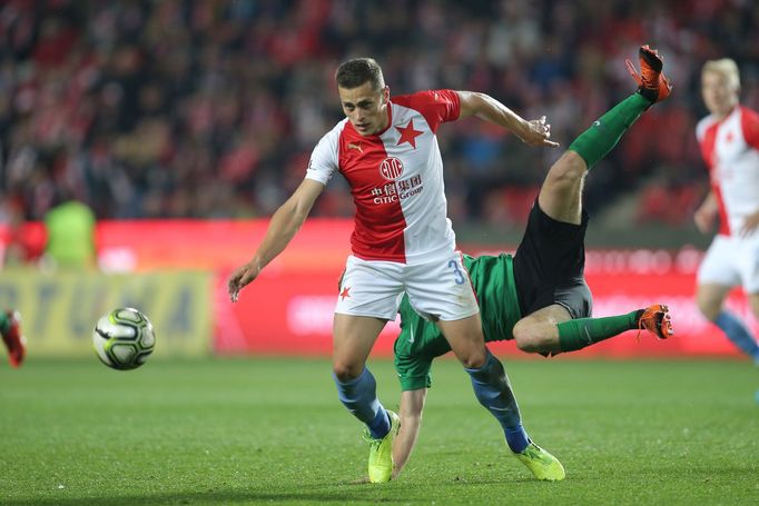 Tomáš Holeš v zápase 13. kola FL Slavia - Příbram