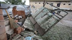 Údajně rozbombardovaný dům ve městě Agdam v Náhorním Karabachu.