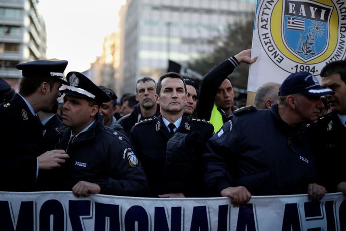 Protesty bezpečnostních složek v Řecku