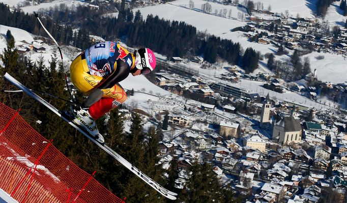 Tréninky na sjezd v Kitzbühelu (Hahnenkamm, 2013) - Benjamin Thomson