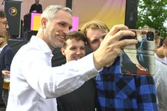 "Chceme porazit SPD a skončit třetí." Piráti odšpuntovali ostrou fázi kampaně