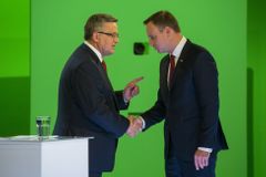 Duda či Komorowski? Poláci vybrali prezidenta, odhady nejsou