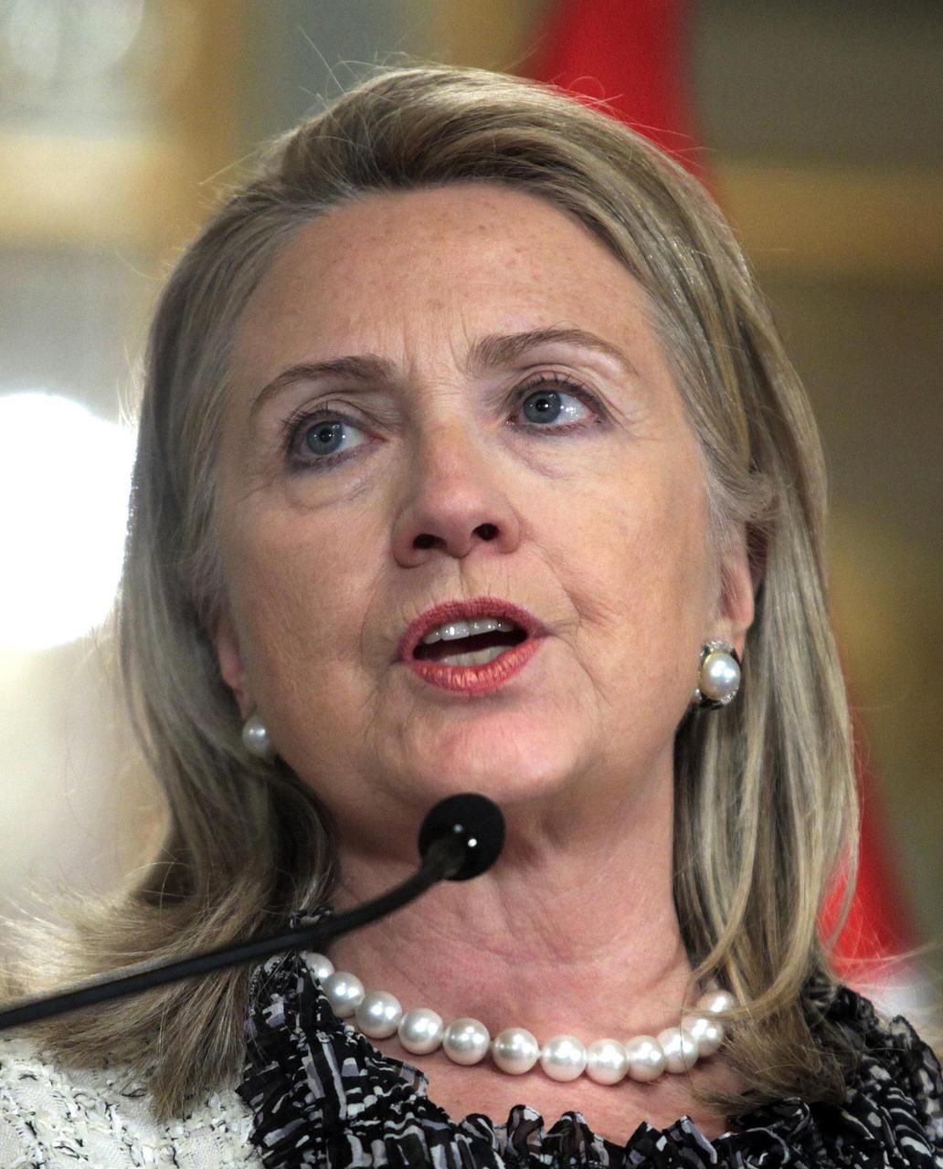 Hillary Clintonová na sebe vzala vinu za Benghází
