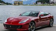 Ferrari GTC4Lusso - 15,3 litru benzinu na 100 km.