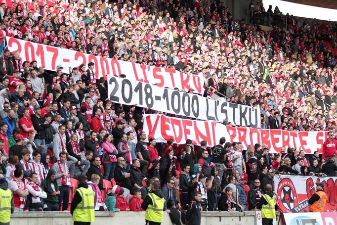 HL, Slavia-Olomouc: fanoušci Slavie