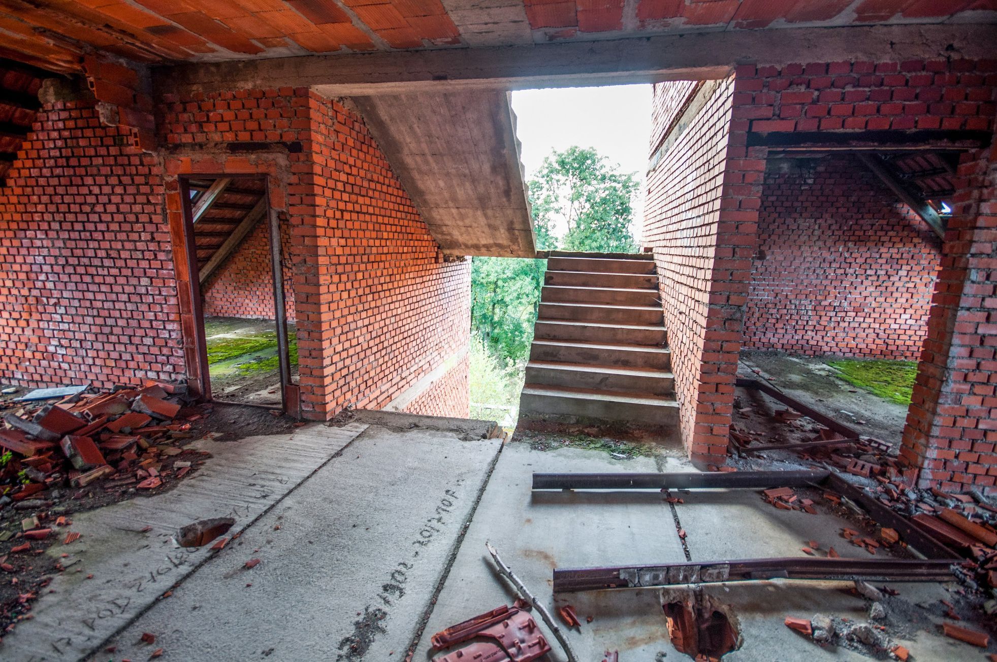 Miličín - nedokončená stavba