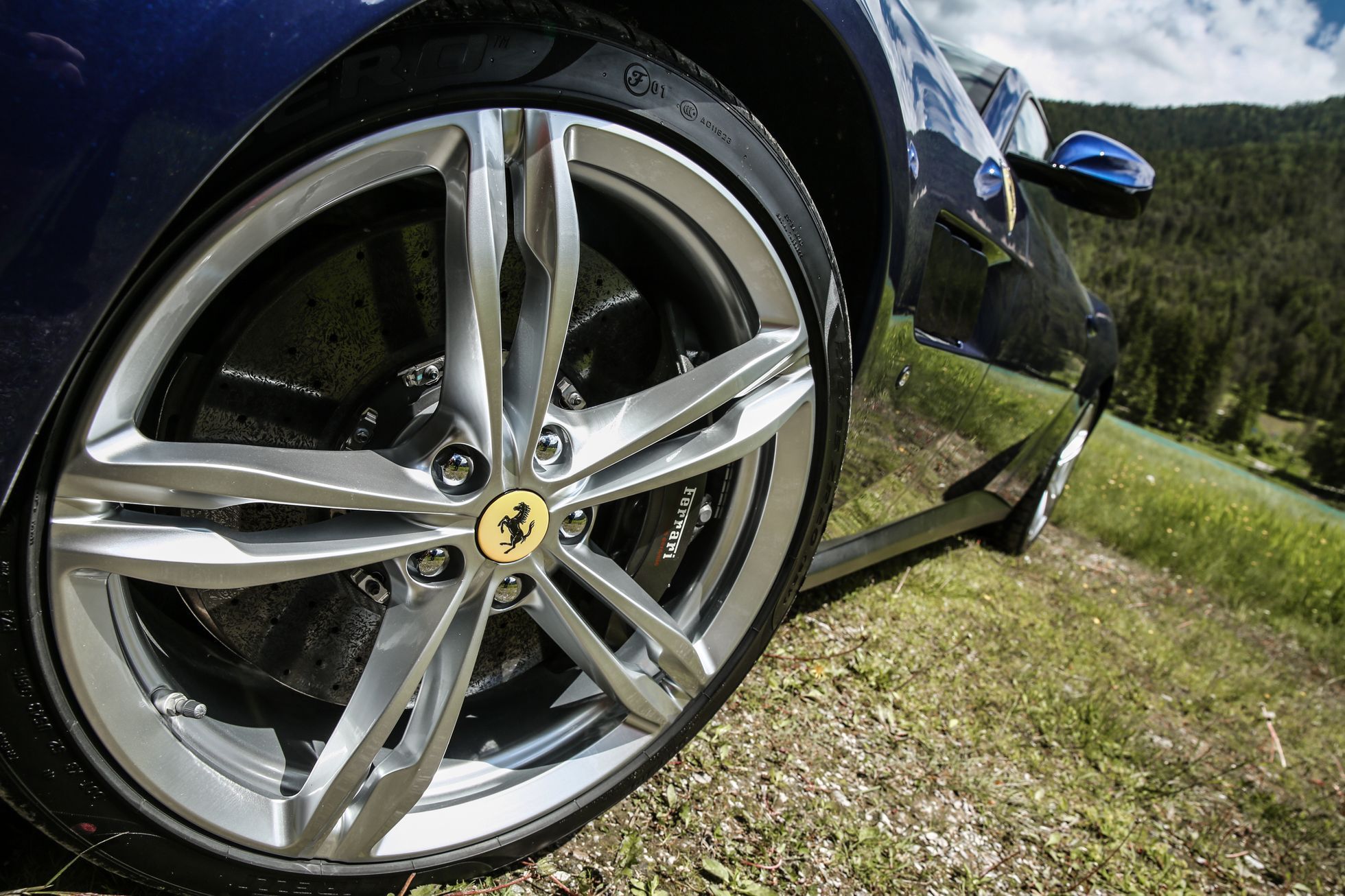 Ferrari GTC4Lusso 8