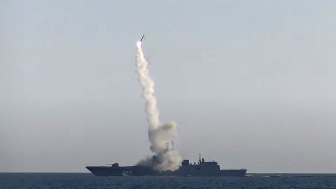 Raketa Cirkon vypálená z fregaty Admiral Gorškov