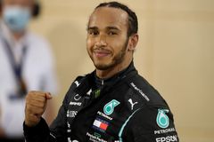 Sedminásobný mistr světa F1 Hamilton o dva roky prodloužil smlouvu s Mercedesem