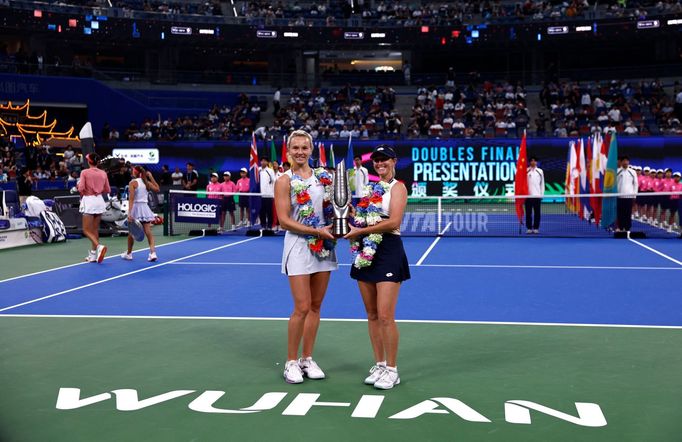 Kateřina Siniaková, Storm Hunterová (Wu-chan 2025)