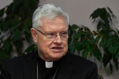 Přeložení nuncia je nečekané, arcibiskupa už možná vybral, míní církevní historici