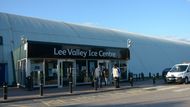 Londýnská hokejová hala Lee Valley Ice Centre vypadá zvenku jako nafukovací.