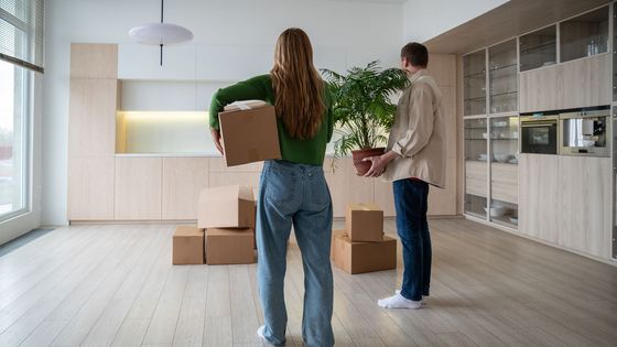 Není váš, ale může být krásný. Jak zútulnit pronajatý byt, levně a bez bourání