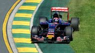 Mladý Max Verstappen se v Melbourne nakonec prvních bodů nedočkal, ve slušně rozjetém závodě mu nakonec jeho Toro Rosso vypovědělo poslušnost.