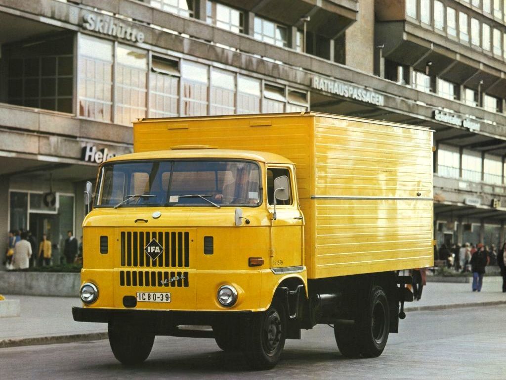 IFA W50