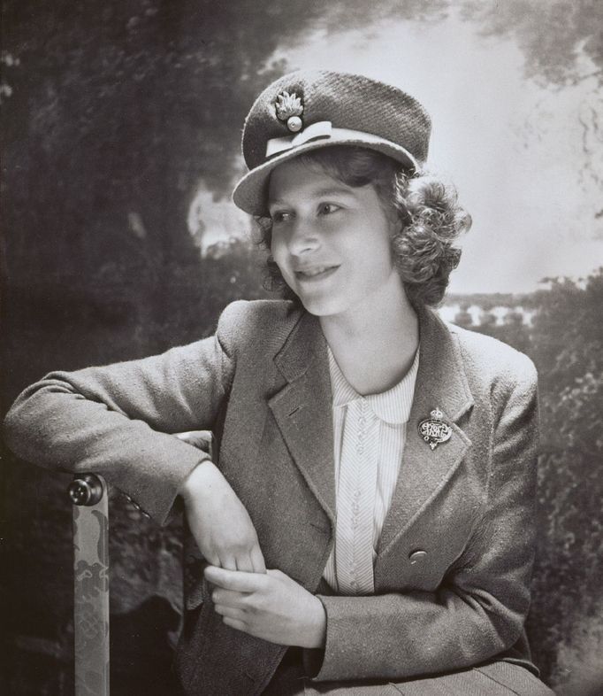 Mladá princezna Alžběta v roce 1942.
