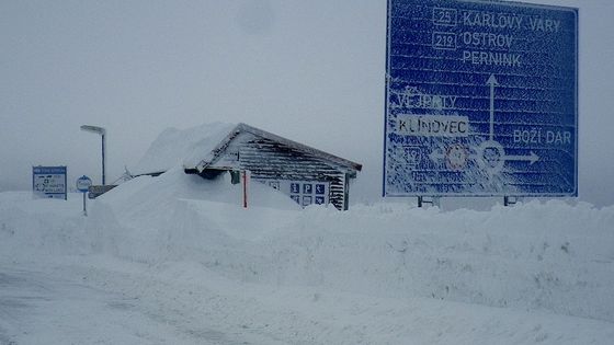 Foto: Kalamita na Božím Daru. Do města nedojede autobus, vypadli i mobilní operátoři